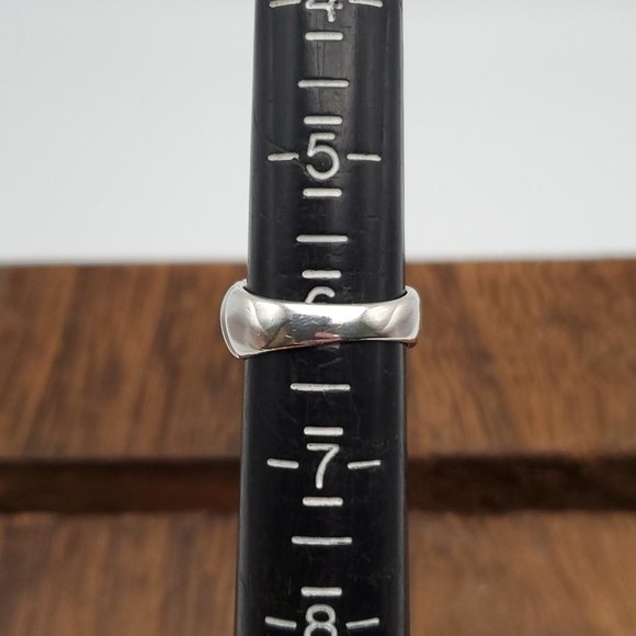 Size 6 925 Sterling Silver Clear Cubic Zirconia Unique Quality Ring - Picture 7 of 9